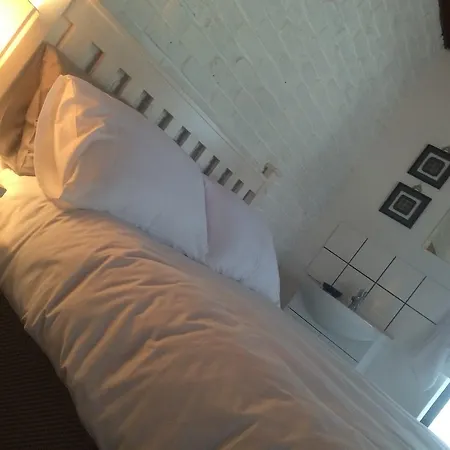 Mopani Cottage-2